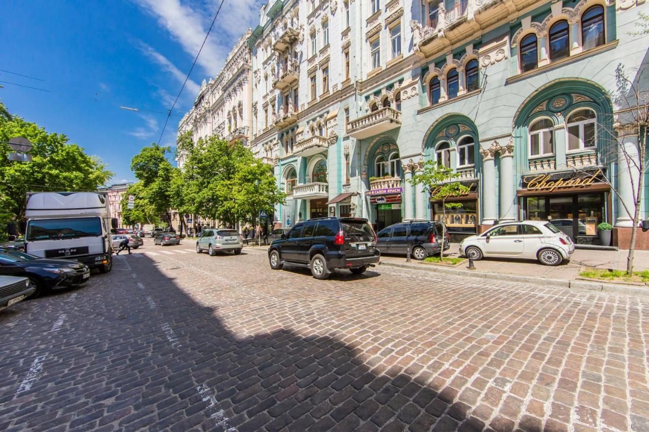 2К Квартира Поруч Із Майданом Незалежності Kiev Exterior foto